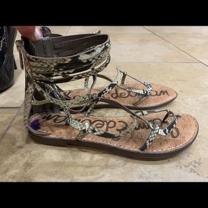Ladies sandals